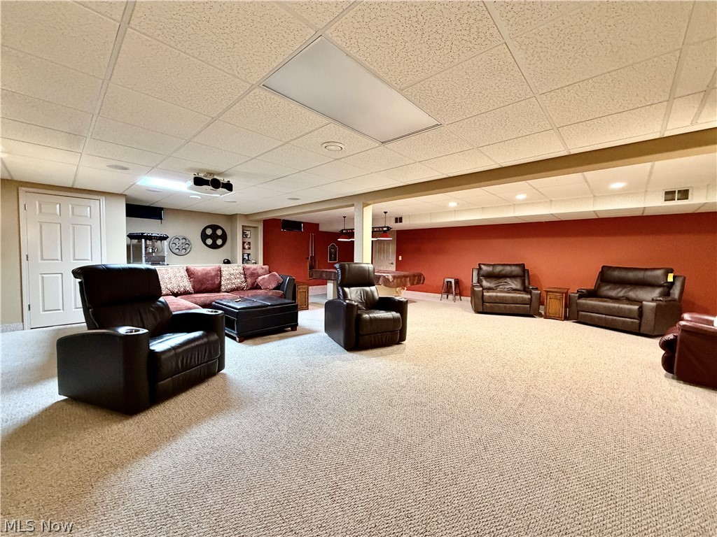 2101 Oakwood Street Girard OH 44420