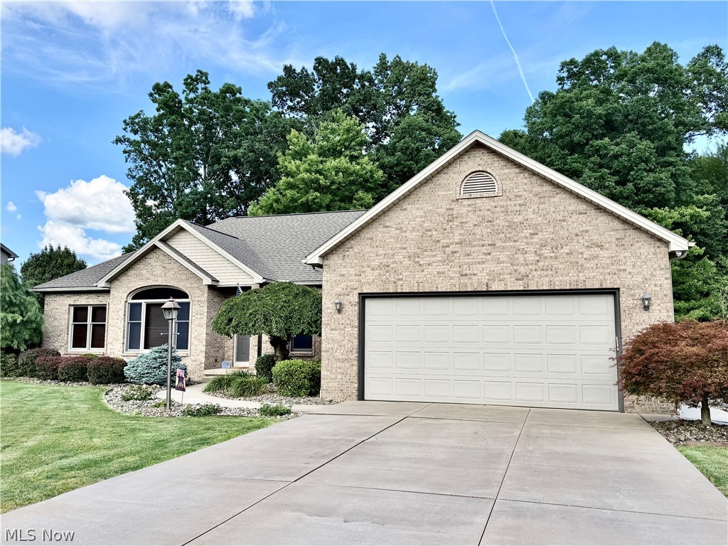 2101 Oakwood Street Girard OH 44420