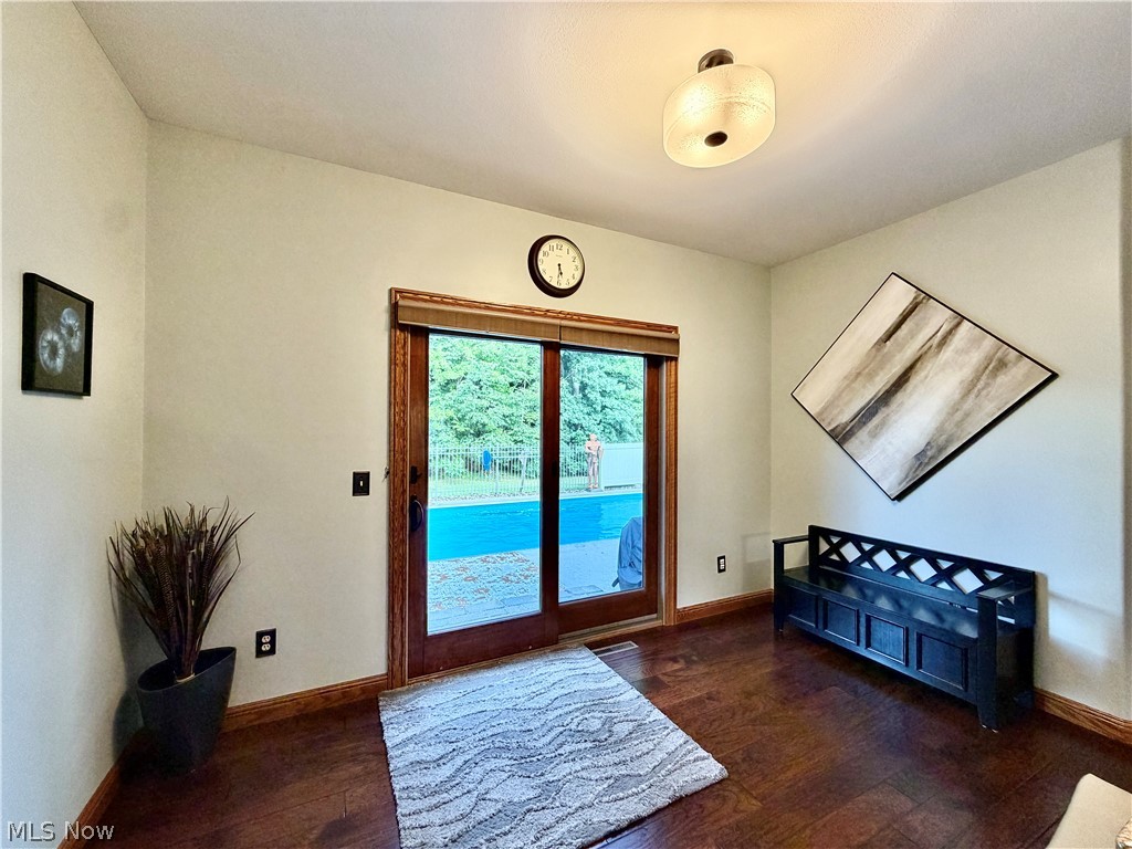 2101 Oakwood Street Girard OH 44420