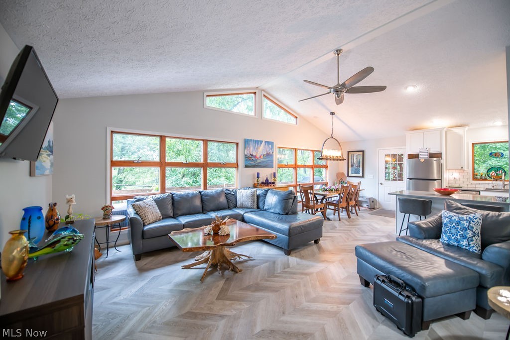 2319 Camille Road SW Sherrodsville OH 44675