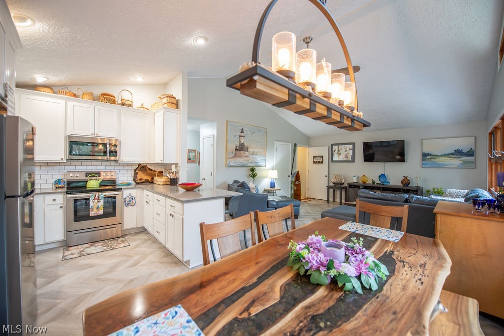 2319 Camille Road SW Sherrodsville OH 44675