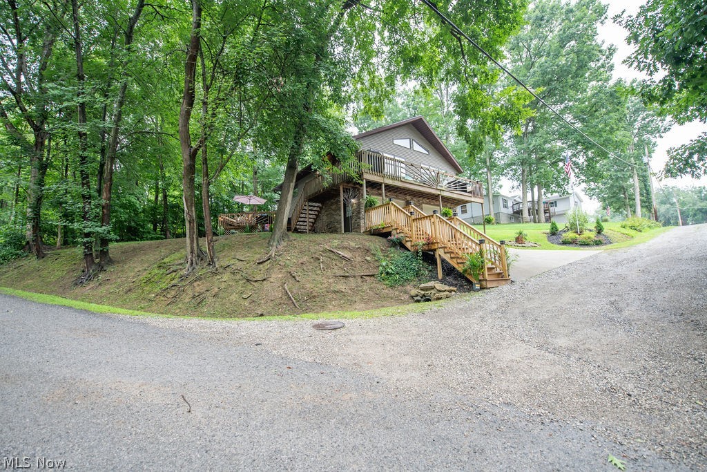 2319 Camille Road SW Sherrodsville OH 44675
