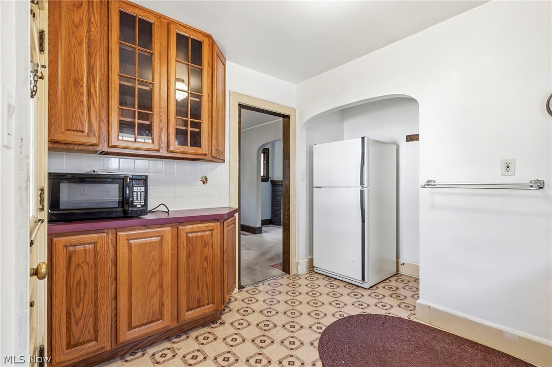 1616 Greenlawn Avenue Akron OH 44301