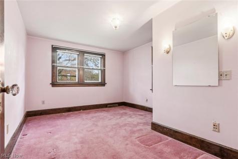 1616 Greenlawn Avenue Akron OH 44301