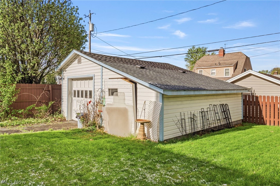 1616 Greenlawn Avenue Akron OH 44301