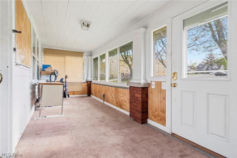 1616 Greenlawn Avenue Akron OH 44301
