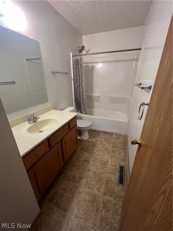 1296 Andrus Street Akron OH 44301