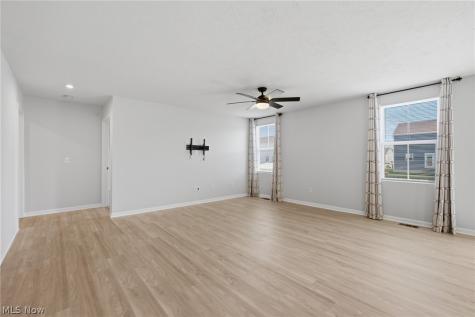 140 Wildflower Drive Elyria OH 44035