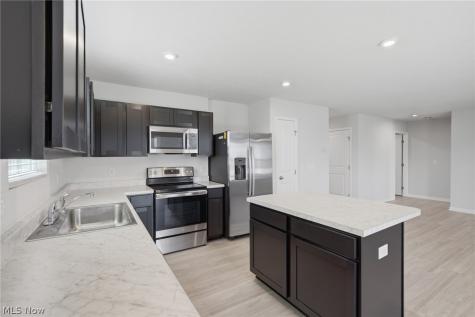 140 Wildflower Drive Elyria OH 44035
