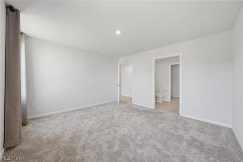 140 Wildflower Drive Elyria OH 44035