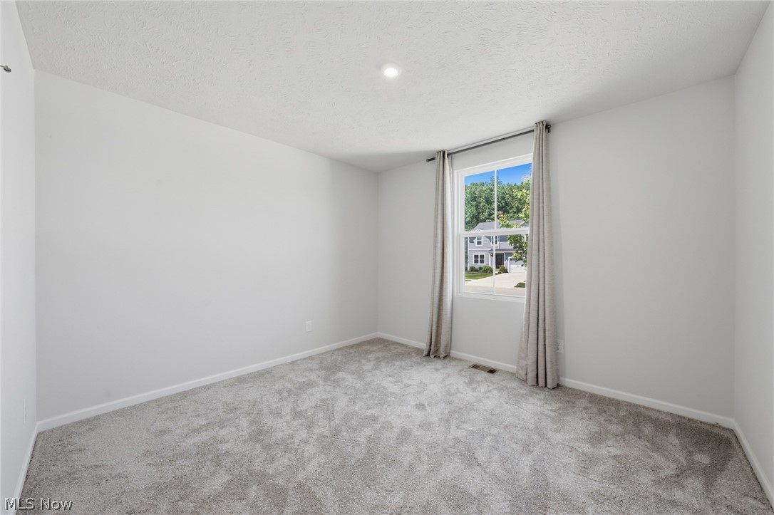 140 Wildflower Drive Elyria OH 44035