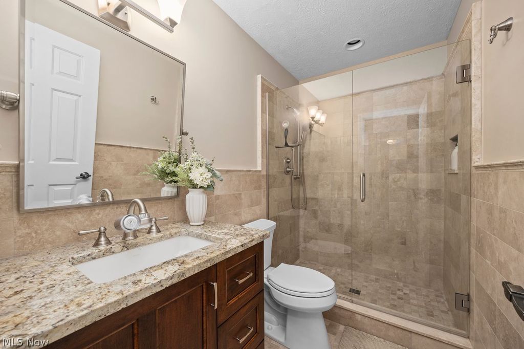 19563 Castletown Drive SE Strongsville OH 44136