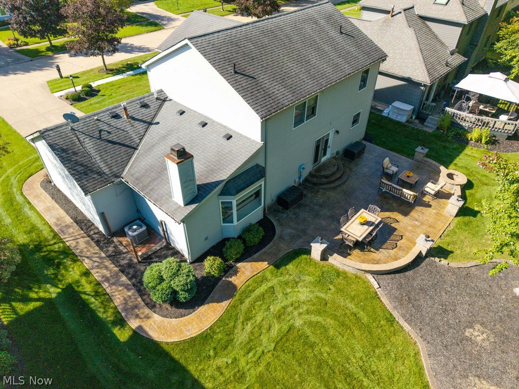 19563 Castletown Drive SE Strongsville OH 44136