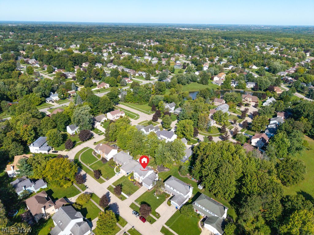 19563 Castletown Drive SE Strongsville OH 44136