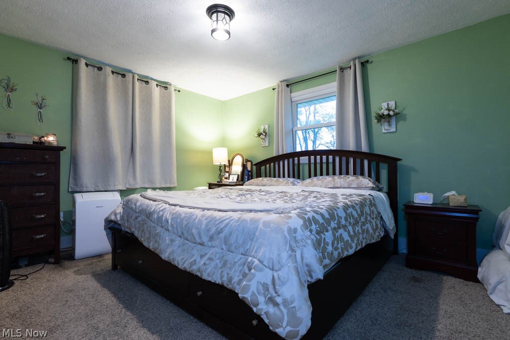 1094 Desert Street NE Uniontown OH 44685