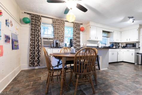 1094 Desert Street NE Uniontown OH 44685