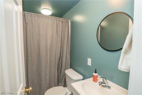 2412 University Avenue NW Canton OH 44709