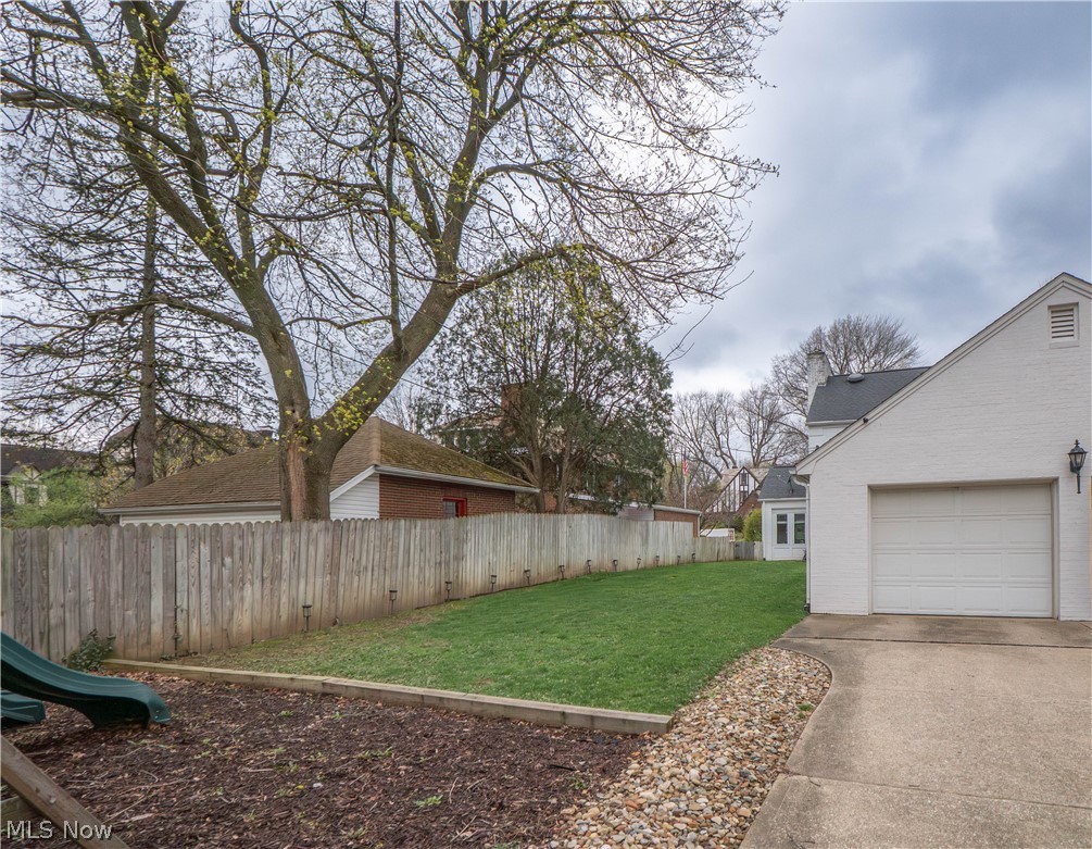 2412 University Avenue NW Canton OH 44709