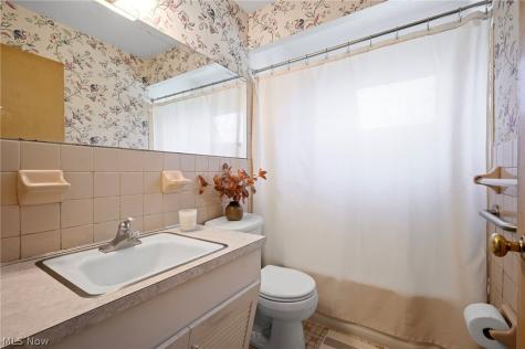 1849 Empire Road Wickliffe OH 44092