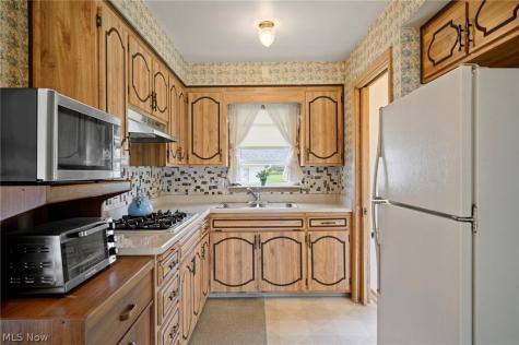 1849 Empire Road Wickliffe OH 44092