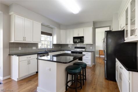 5178 Glenmoore Way Medina OH 44256