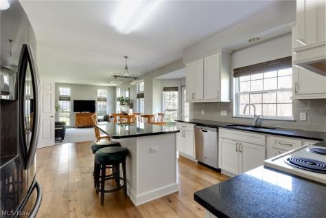5178 Glenmoore Way Medina OH 44256