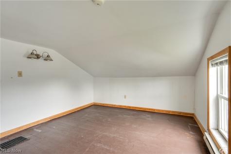 1314 Bank Street Atwater OH 44201