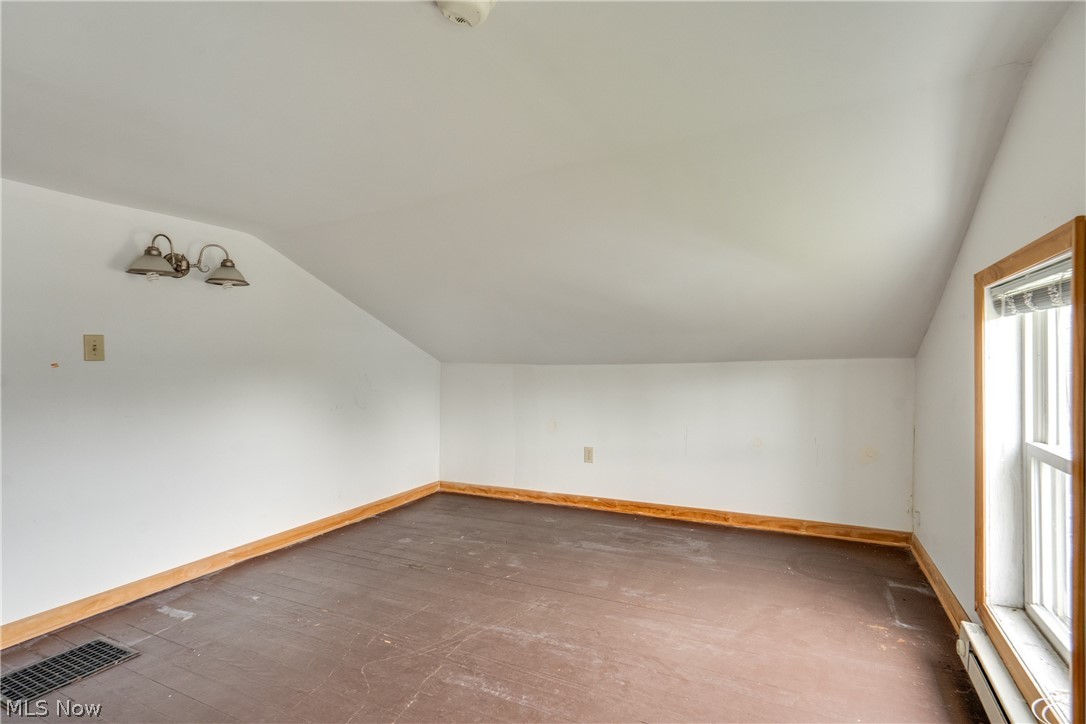 1314 Bank Street Atwater OH 44201