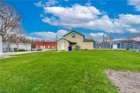 1314 Bank Street Atwater OH 44201