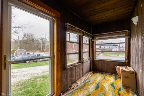 1314 Bank Street Atwater OH 44201