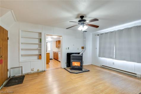 1314 Bank Street Atwater OH 44201