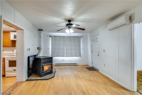 1314 Bank Street Atwater OH 44201