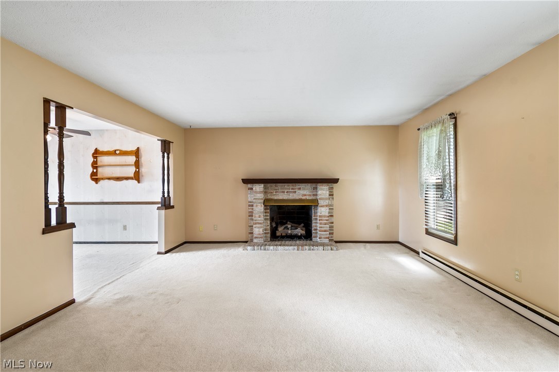 11033 Santa Fe Trail NE Hartville OH 44632