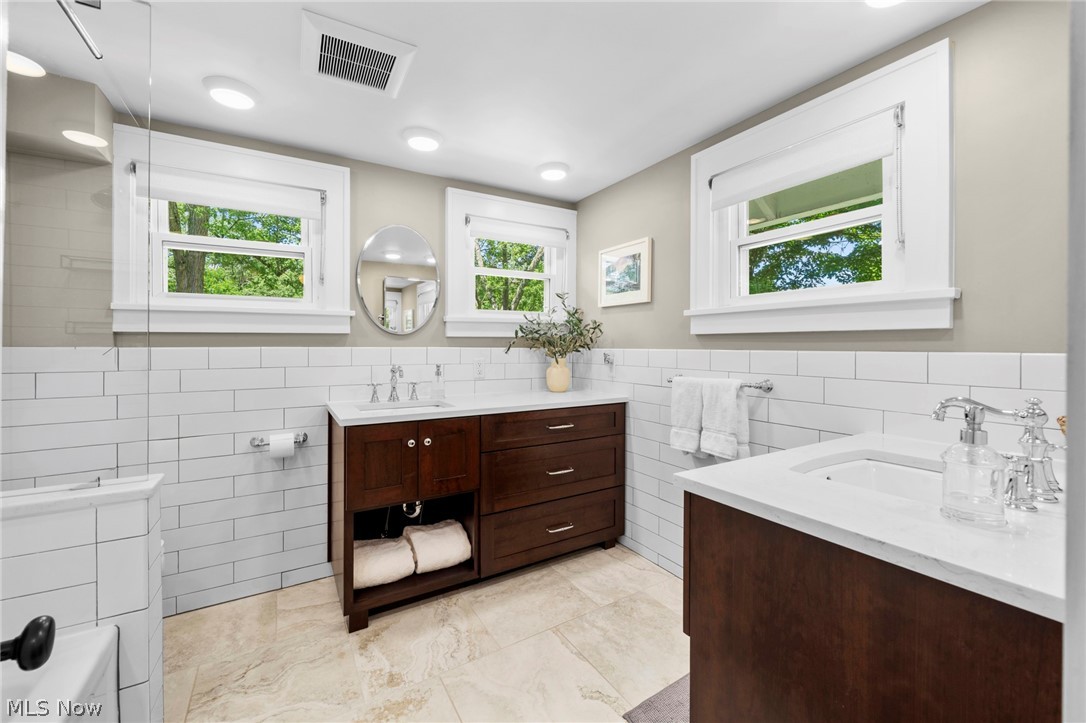 78 Solon Road Chagrin Falls OH 44022