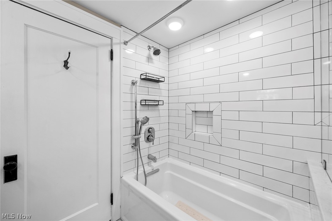 78 Solon Road Chagrin Falls OH 44022