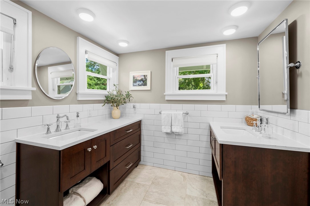 78 Solon Road Chagrin Falls OH 44022