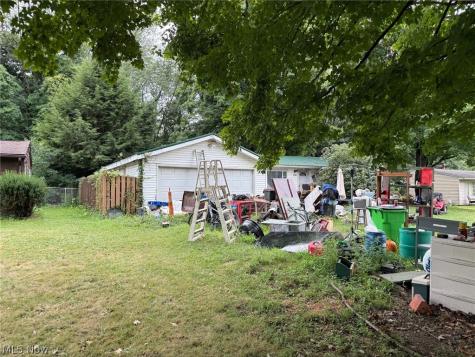 3028 Douglas Street Ravenna OH 44266