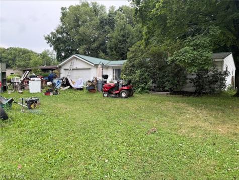 3028 Douglas Street Ravenna OH 44266