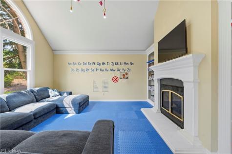 2537 Fox Circle Stow OH 44224