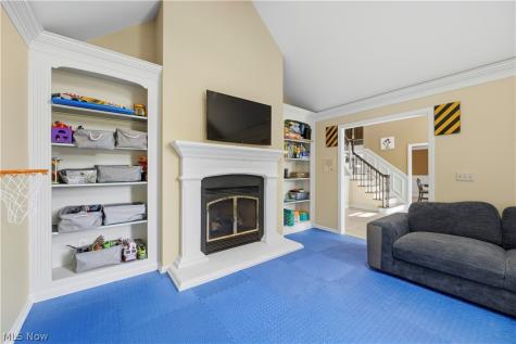 2537 Fox Circle Stow OH 44224