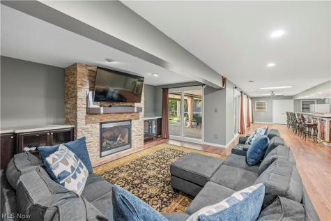 2537 Fox Circle Stow OH 44224