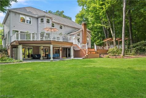 2537 Fox Circle Stow OH 44224