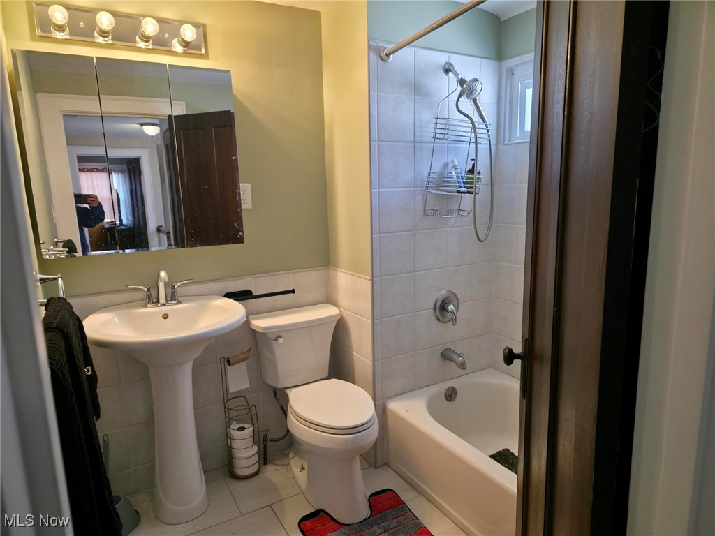 1425 Crescent Road SW Canton OH 44710