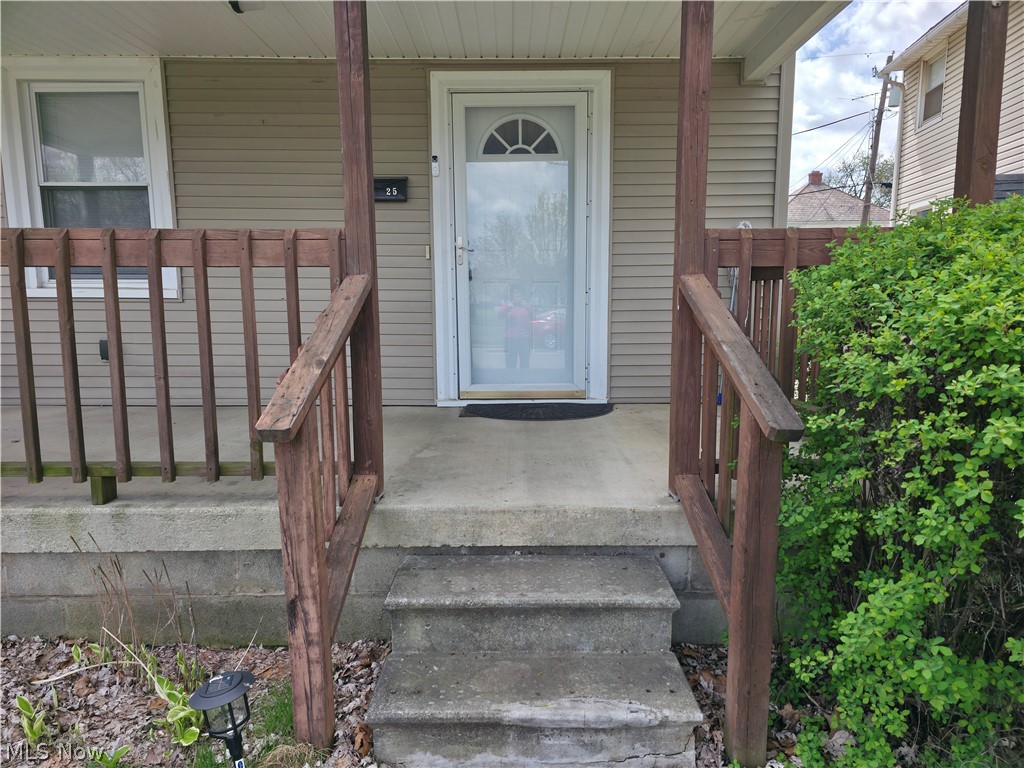 1425 Crescent Road SW Canton OH 44710