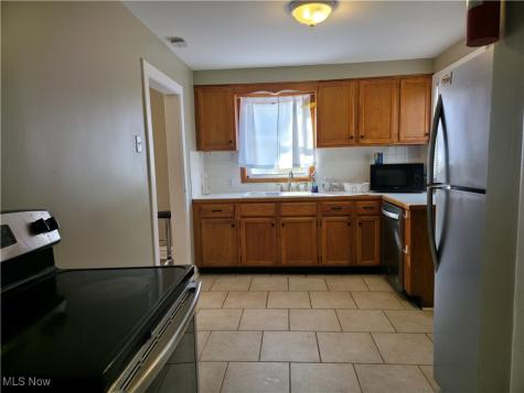 1425 Crescent Road SW Canton OH 44710