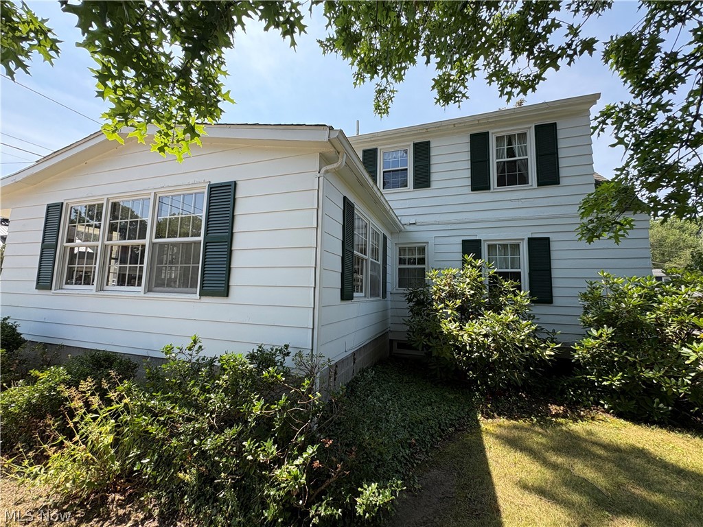 115 Cummings Avenue Geneva OH 44041