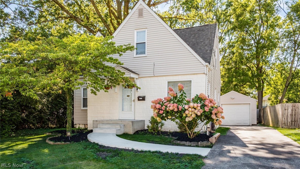 1532 12th Street Cuyahoga Falls OH 44223