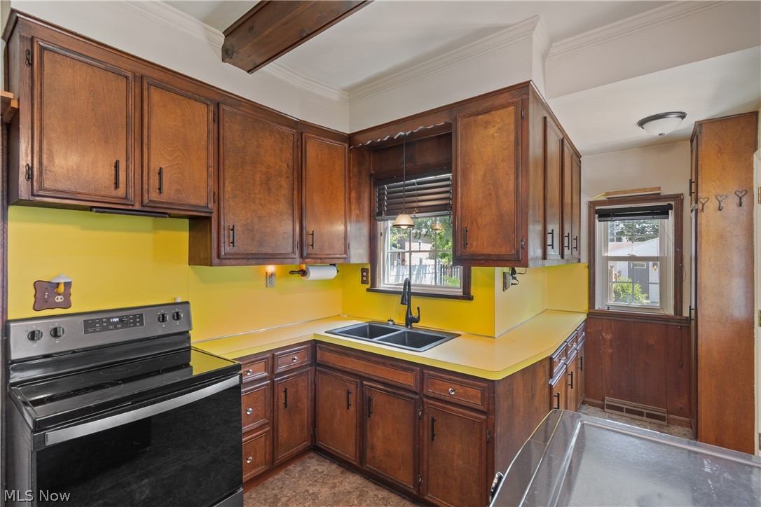 1274 Woodland Avenue NW Canton OH 44703
