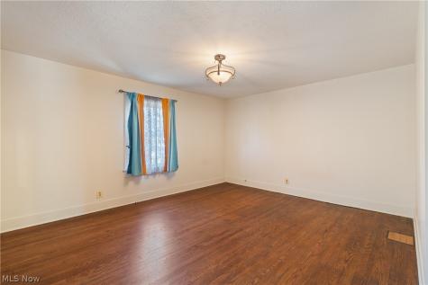 1274 Woodland Avenue NW Canton OH 44703