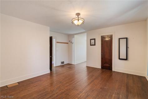 1274 Woodland Avenue NW Canton OH 44703
